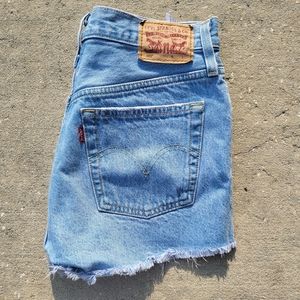 Levi's 501 High Rise Women's Shorts - Size 27 - Luxor Heat Light Wash